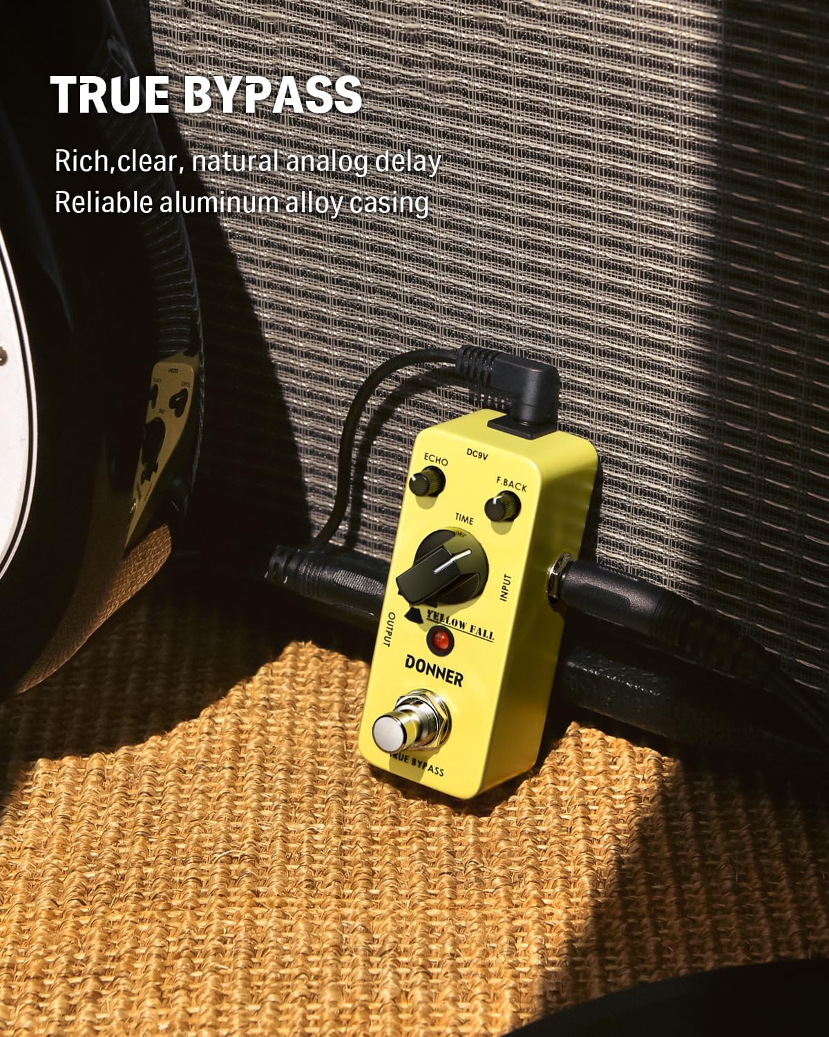 Detalle 1 de Donner Yellow Fall Analog Delay Pedal, Compact True Bypass