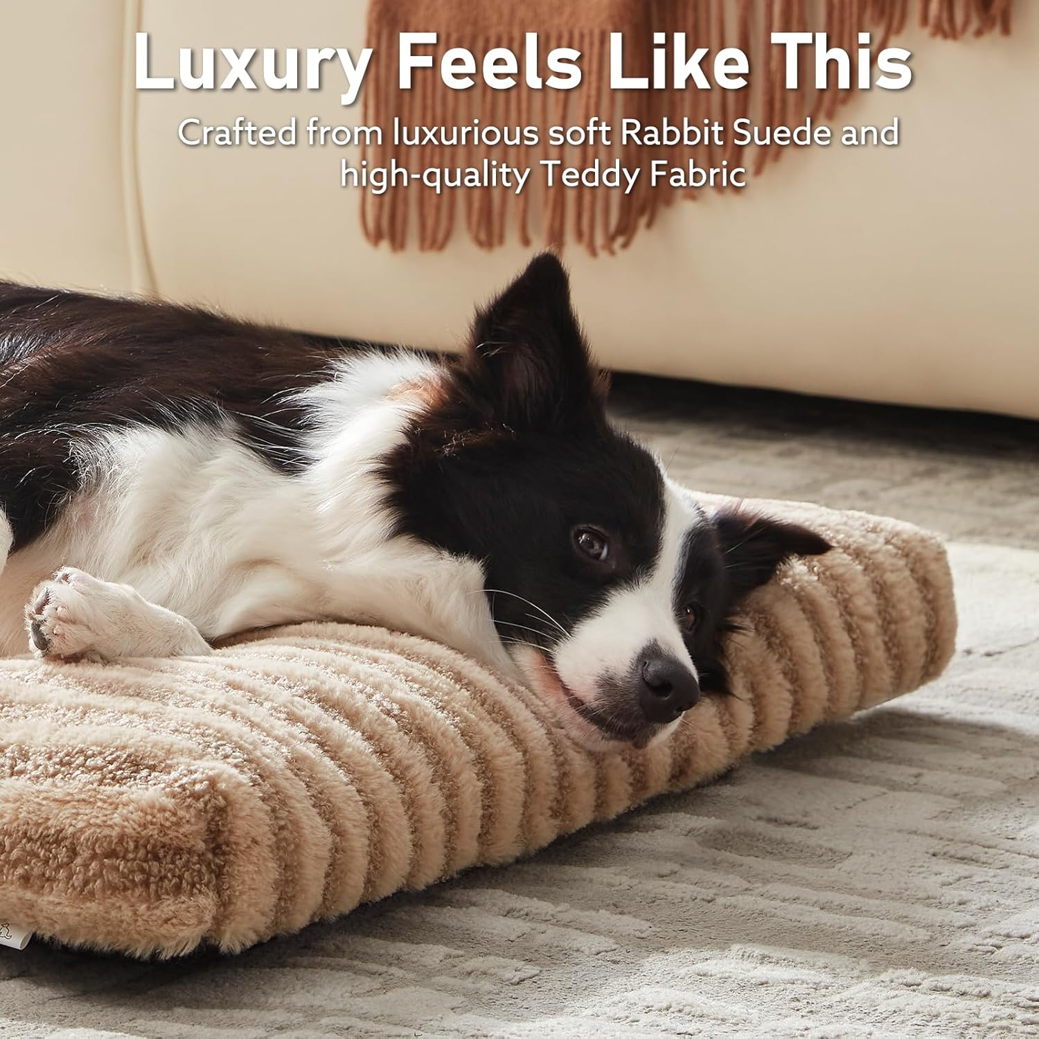 Detalle de Pawk Large Dog Bed Washable - Fluffy Plush Fur Calming Mattress (102 × 69 × 9 cm) in Brown