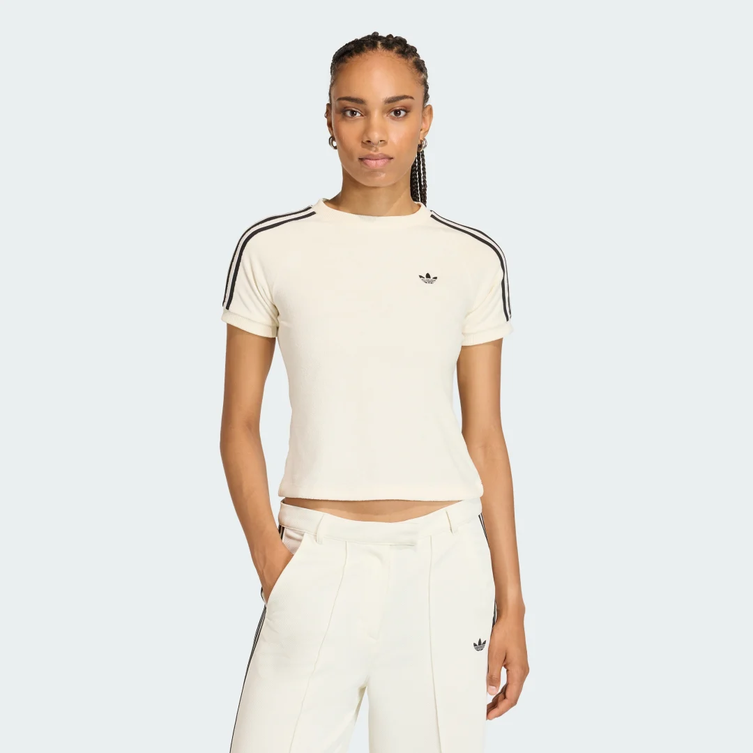 Detalle de Camiseta de Rizo Cali de Adidas – Blanco