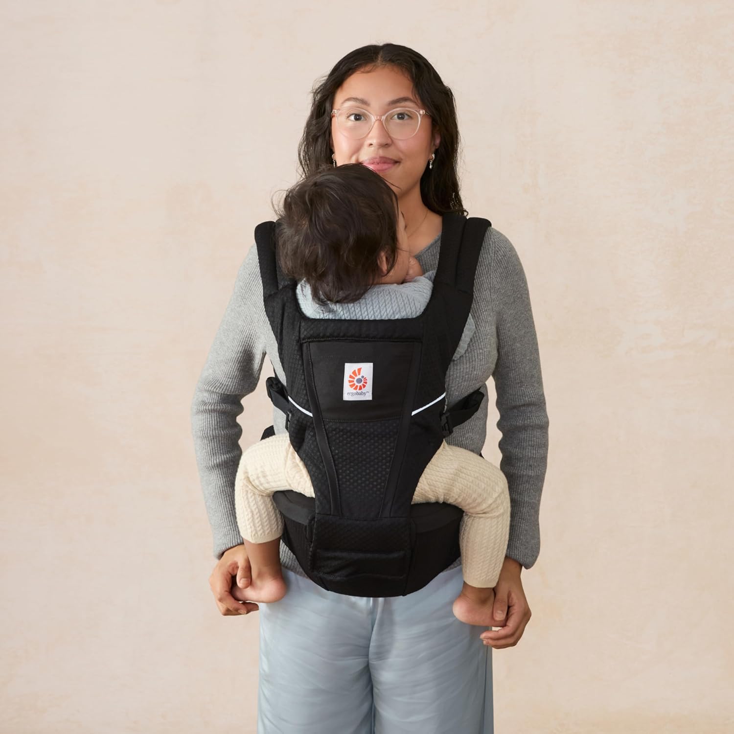 Detalle de Ergobaby Alta Hip Seat Babytrage mit abnehmbarem Rückenteil & SoftFlex Mesh – ab 4 Monaten
