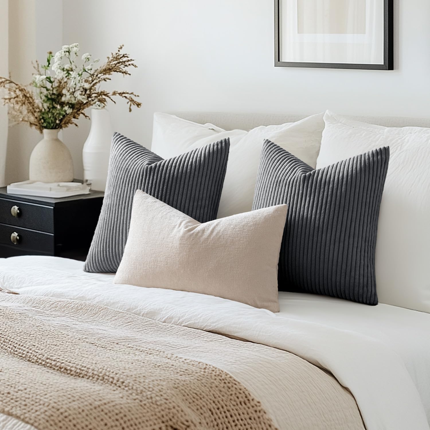 Detalle de MIULEE 2er Set Kissenbezüge Kord – 50x50 cm, Grau, versteckter Reißverschluss