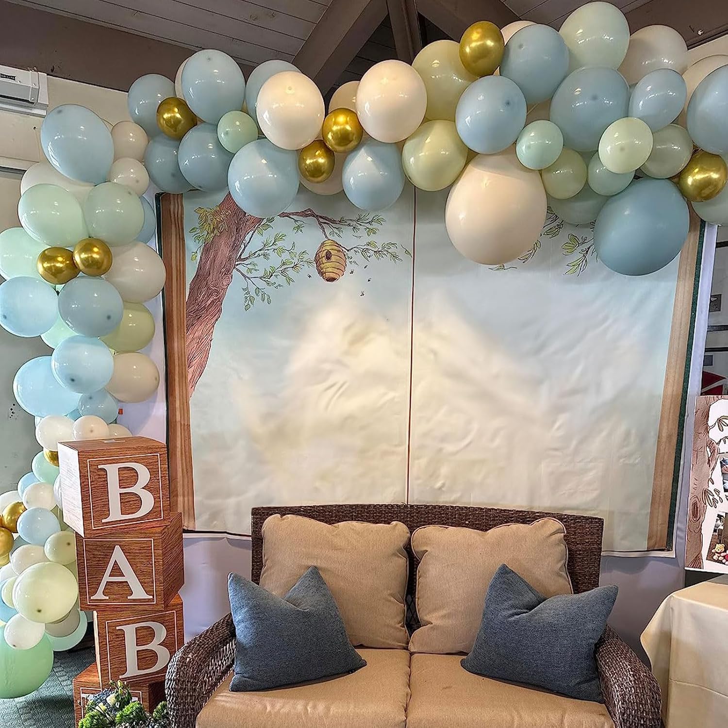 Thumbnail 6 de Dusty Green Blue Balloon Kit: 60-Pack, 12-Inch Sage Green Balloons with Haze Fog Blue, Sand White, and Gold Accents