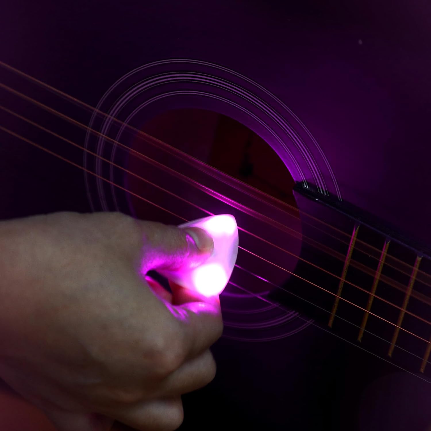 Thumbnail 6 de Toyvian Auto Light Up Guitar Picks — 3pc LED Illuminated Plectrums for Electric, Acoustic, Bass and Ukulele