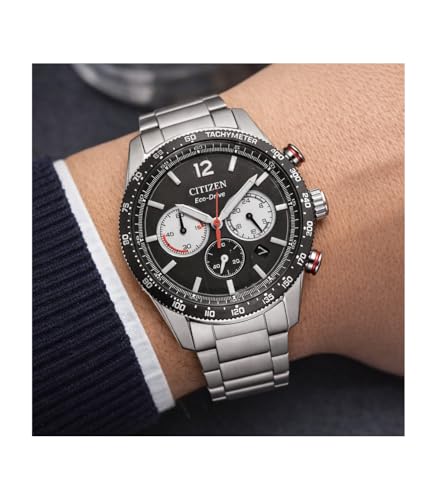 Detalle de Citizen Eco-Drive CA4714-55E: cronógrafo de automovilismo con taquímetro y reserva de energía