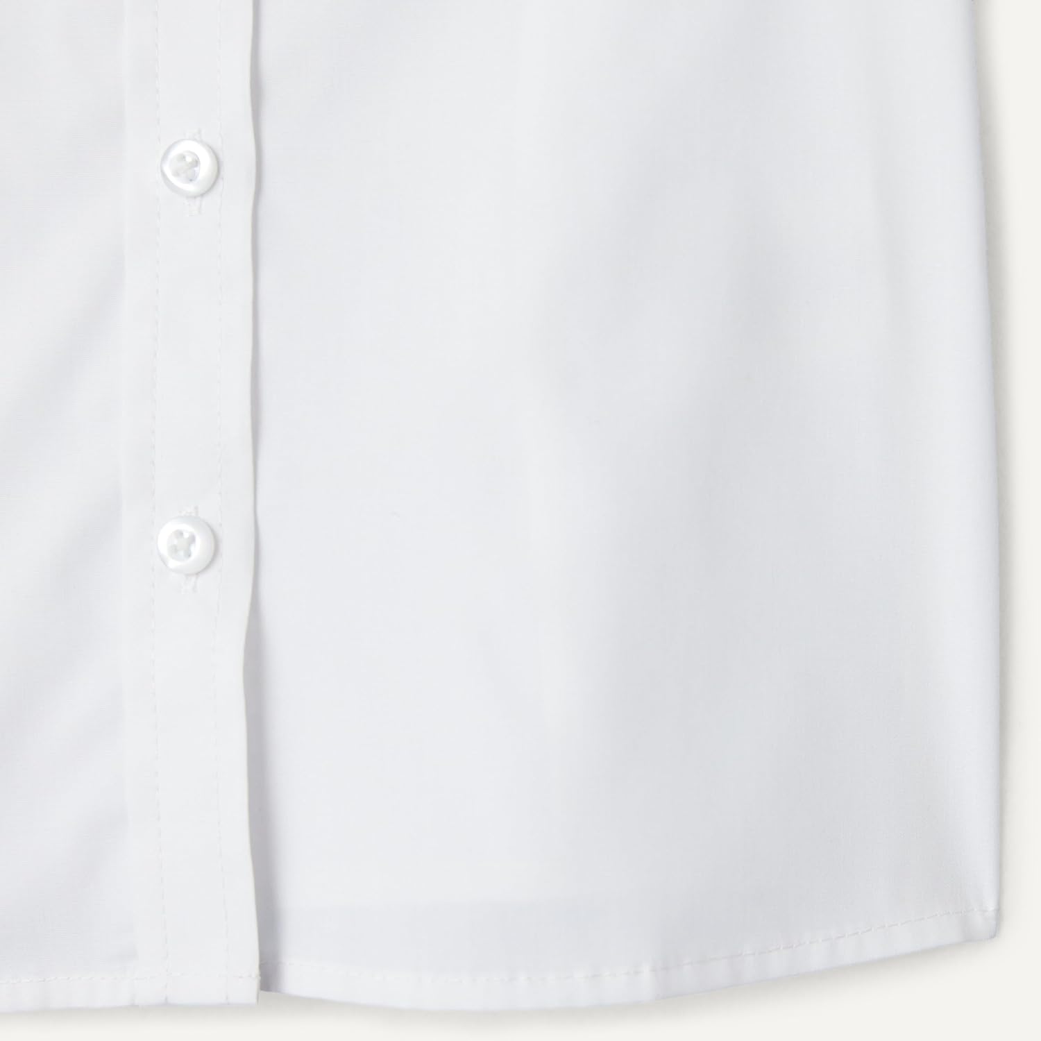 Detalle de Amazon Essentials Girls' Easy-Iron Short-Sleeve Peter Pan Collar School Uniform Shirt, Pack of 2