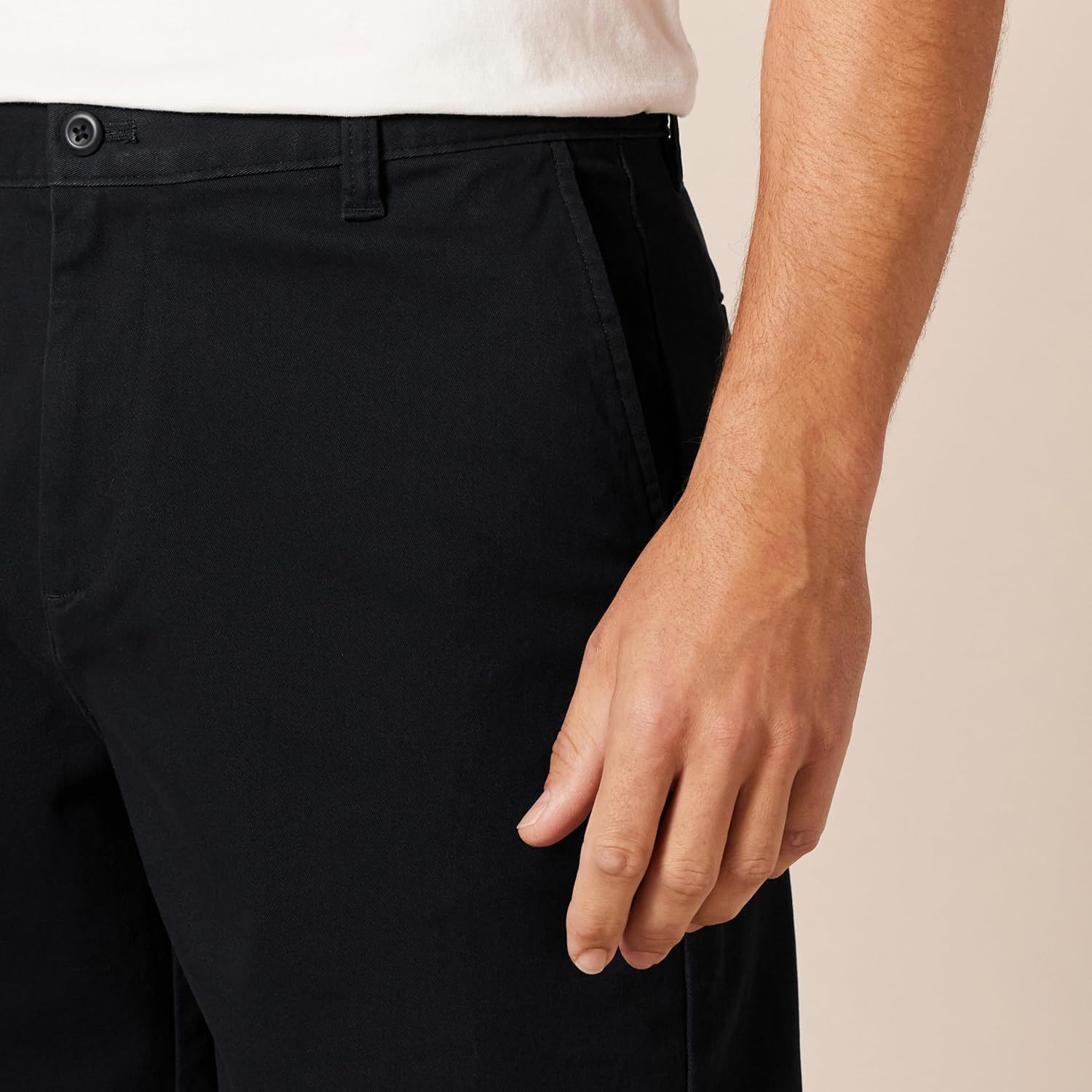 Thumbnail 3 de Amazon Essentials Men’s Slim-Fit 7" Stretch Chino Shorts (18cm) – Khaki