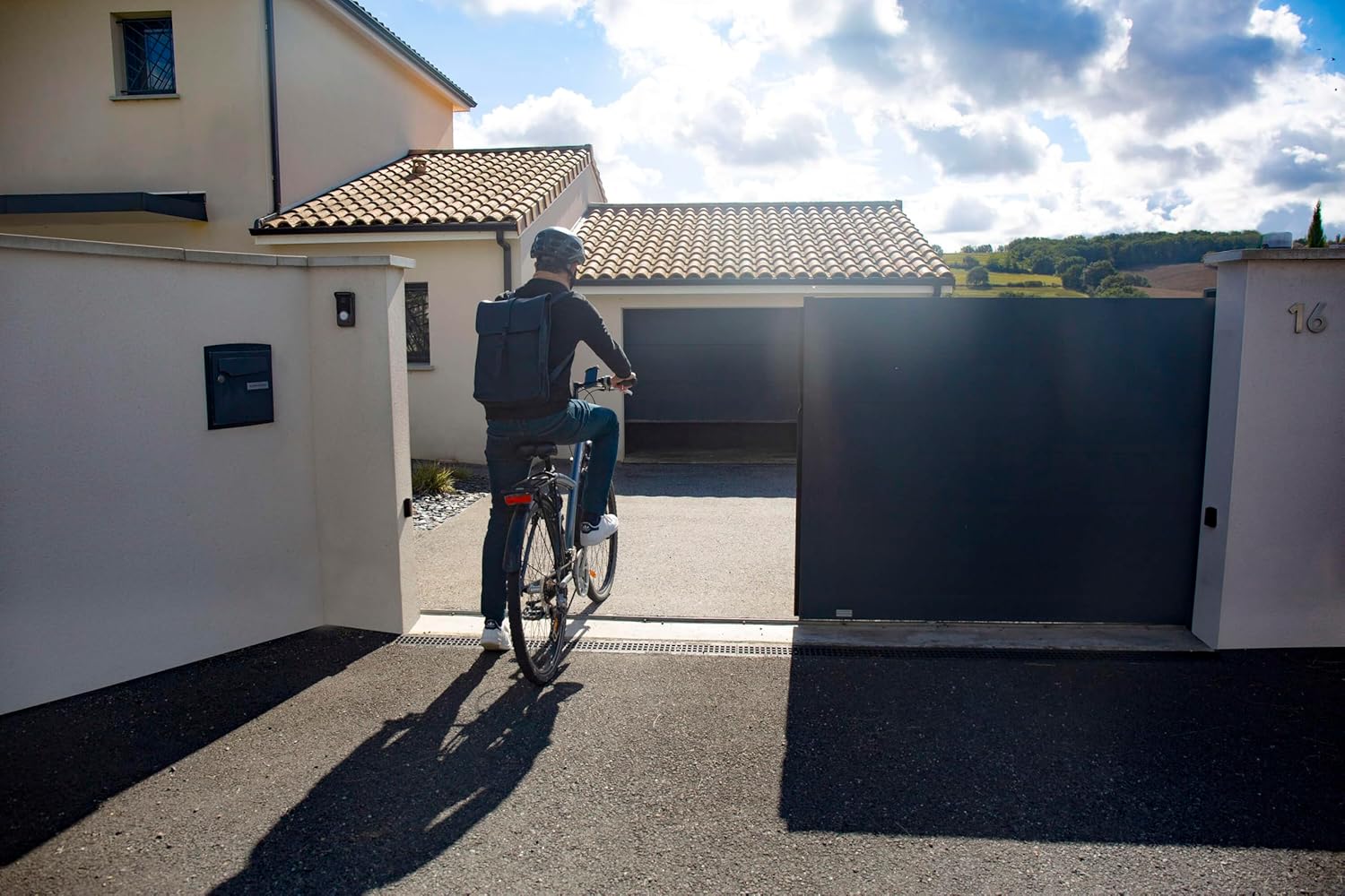 Thumbnail 1 de Somfy 1246286 – Motorisation Slidymoove 600 connecté pour portail coulissant