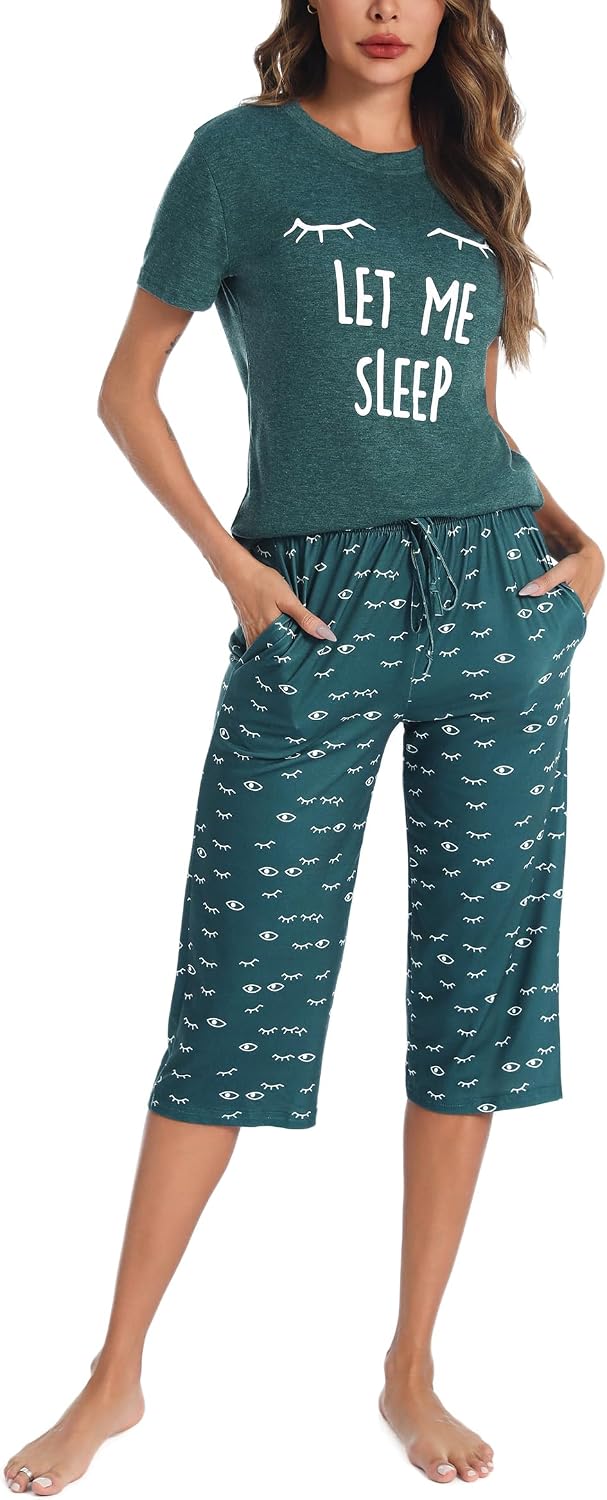 Detalle de Ensemble de pyjama femme Uniexcosm en coton à manches courtes et col rond, imprimé