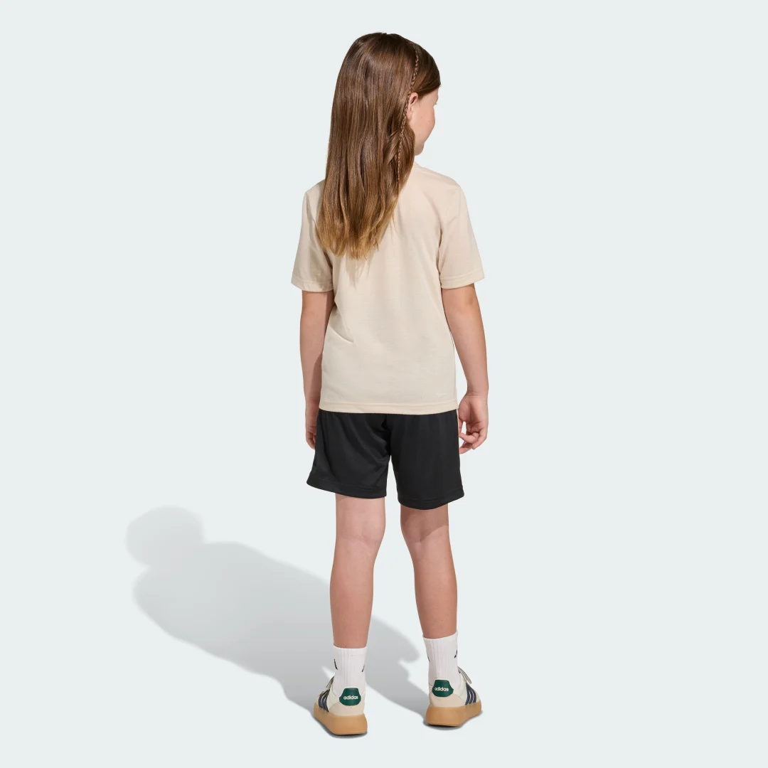 Detalle 2 de Conjunto Train Essentials Camo Print Set para niños – Adidas