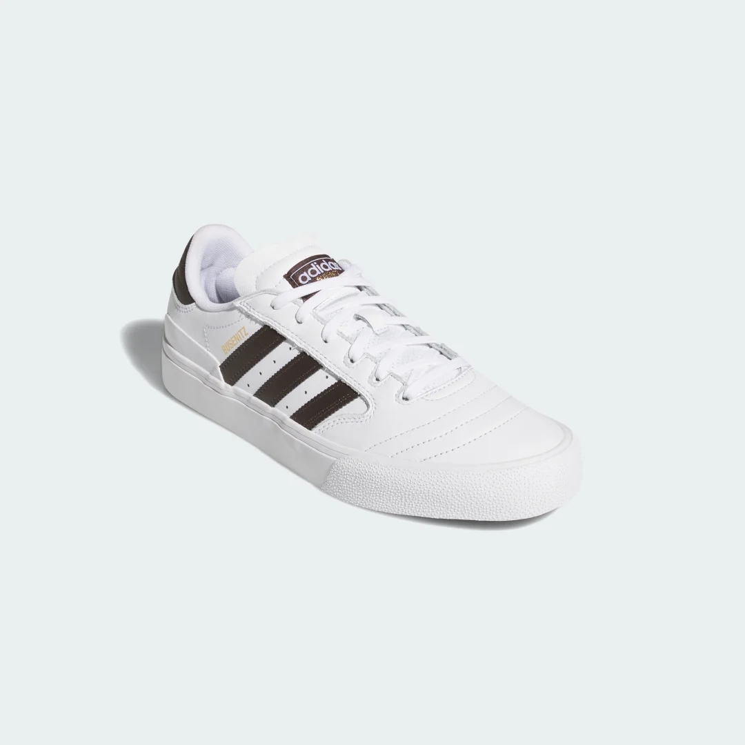 Detalle 2 de Adidas Busenitz Vulc II: opinión práctica sobre una zapatilla de skate en color blanco