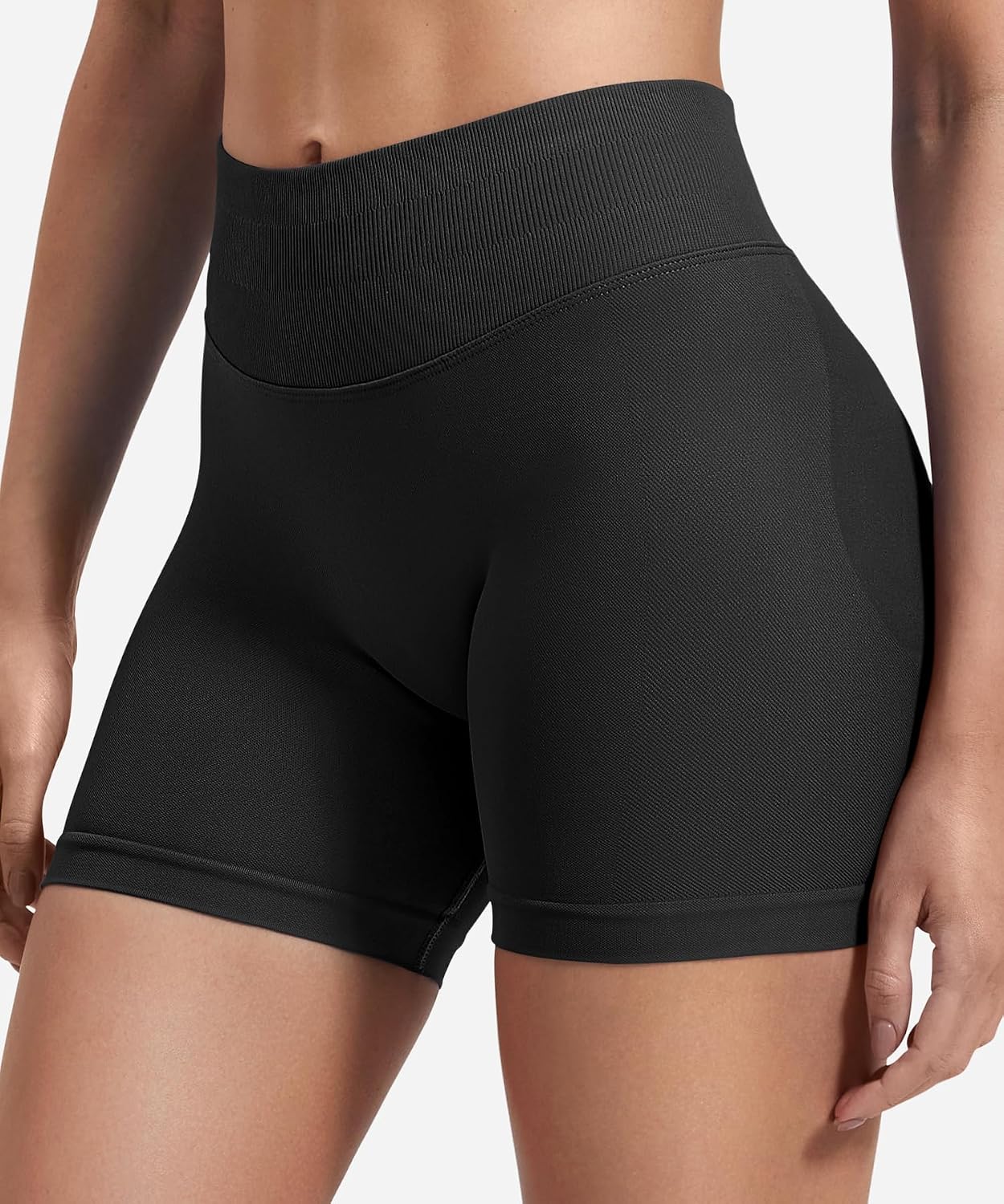 Detalle 2 de ZAAYO Damen Scrunch Shorts 4.5 Zoll