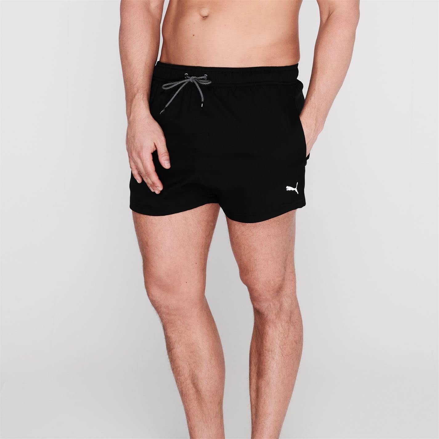 Detalle de PUMA Costume da Bagno da Uomo con Coulisse visibile: versatilità e comfort per l'estate