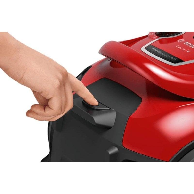 Detalle 2 de Aspiradora sin bolsa Bosch Serie 6 BGC41Q69 600 W: rendimiento para grandes superficies