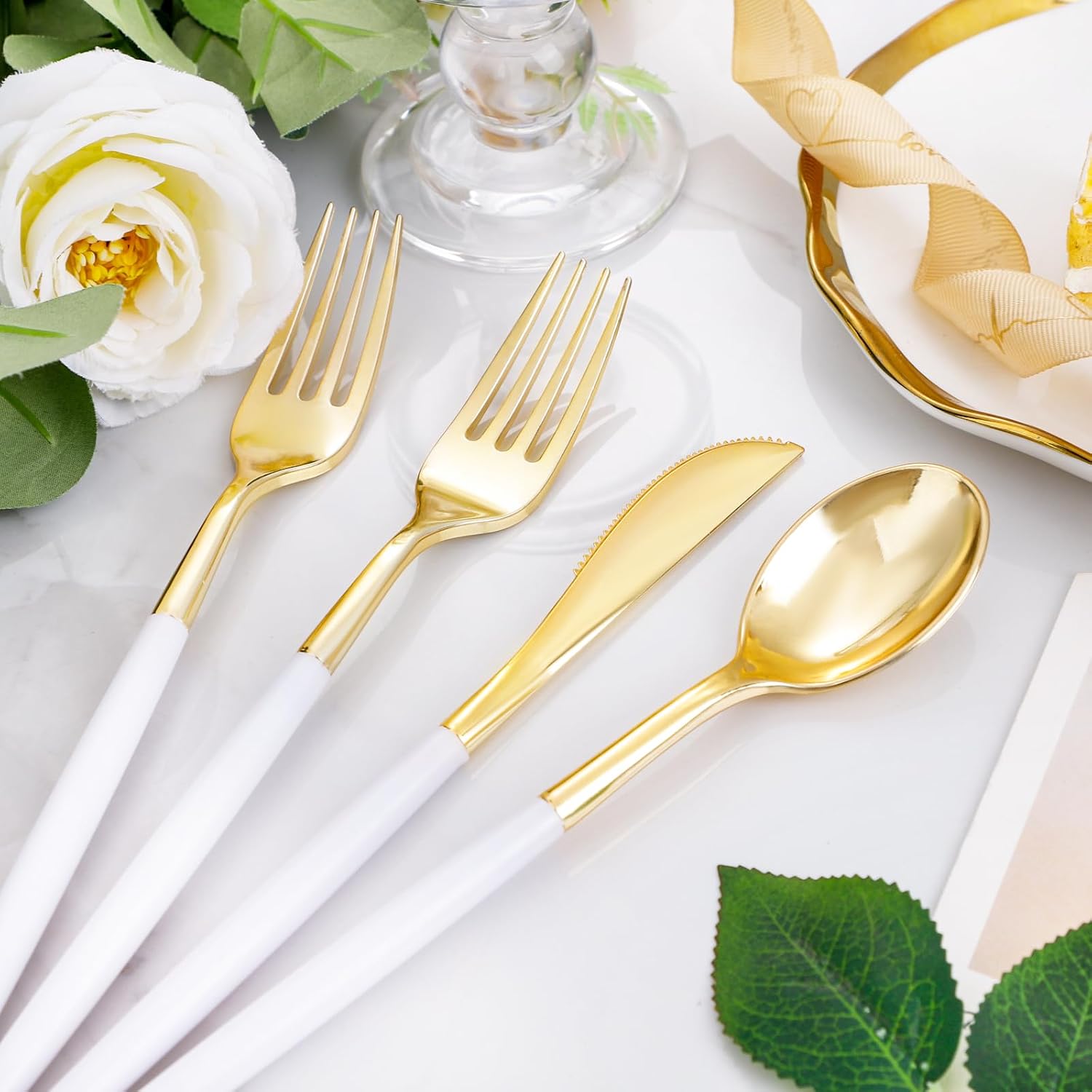 Detalle de I00000 300 Pcs Gold Plastic Silverware Set – Premium White & Gold Disposable Cutlery (100 forks, 100 knives, 100 spoons)