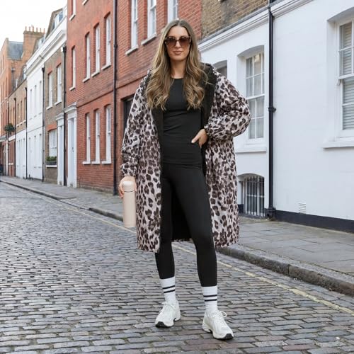 Detalle 2 de OHS Women's Leopard Print Changing Robe: Oversized Waterproof Rain Coat with Fleece Lining