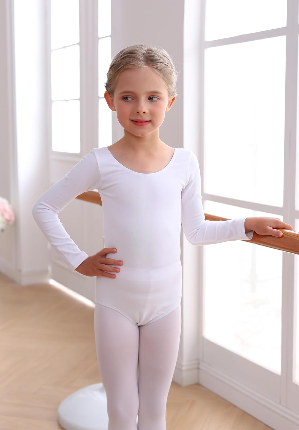 Detalle 2 de MdnMd Girls' Cotton Leotard
