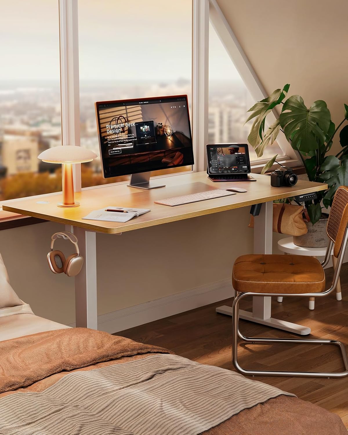 Detalle 2 de ErGear Electric Standing Desk Height Adjustable 120 x 60cm, Sit Stand Desk with 4 Memory Smart Pannel, Home Office Desk with Splice Board
ErGear Electric Standing Desk Height Adjustable 12…