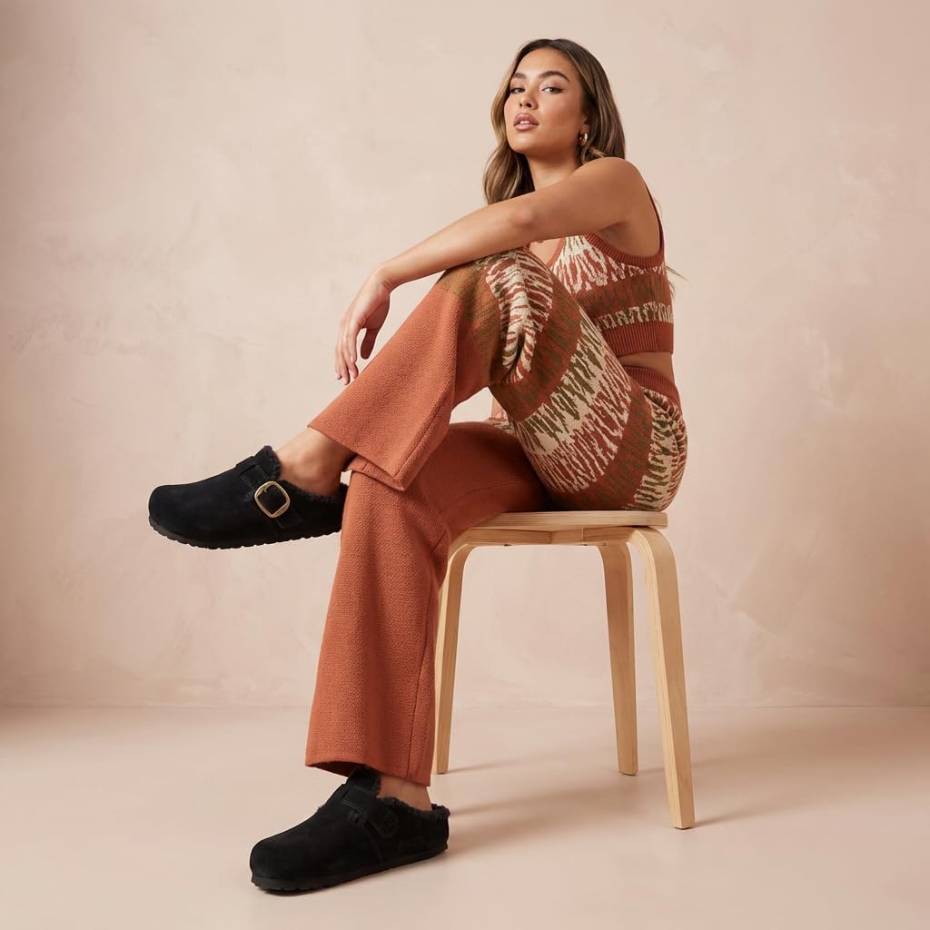 Detalle de CUSHIONAIRE Haven Genuine Leather Clogs with Cork Footbed 👡