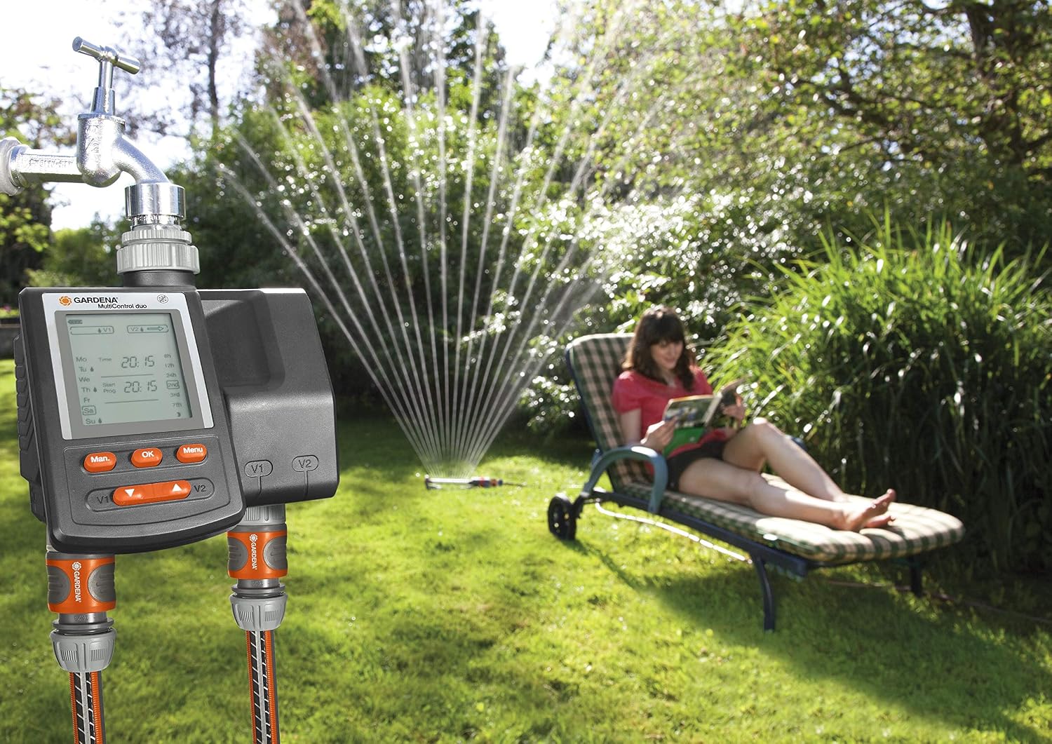 Detalle de GARDENA MultiControl duo irrigation computer (1874-20) with LC display
