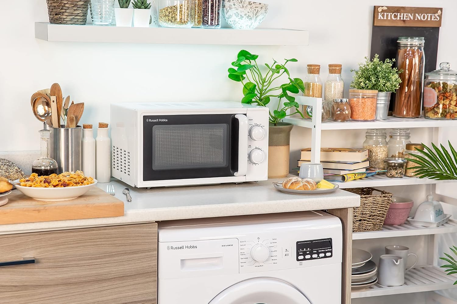 Detalle de Russell Hobbs 17L Small Microwave (RHM1725) – White, 700W, 5 Power Levels & Defrost