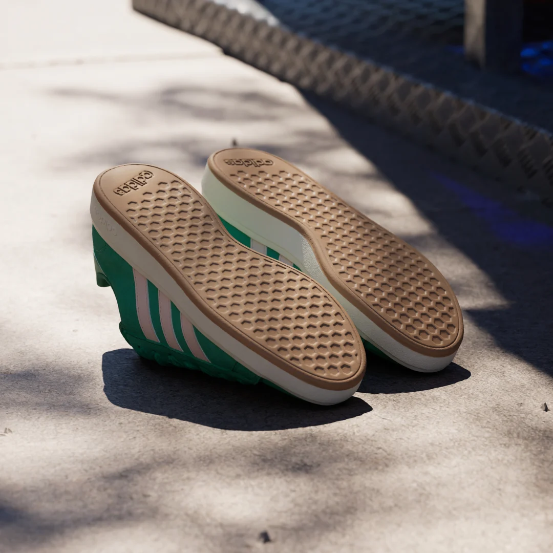 Detalle de adidas Grand Court Base 00s verde: zapatilla casual para el día a día
