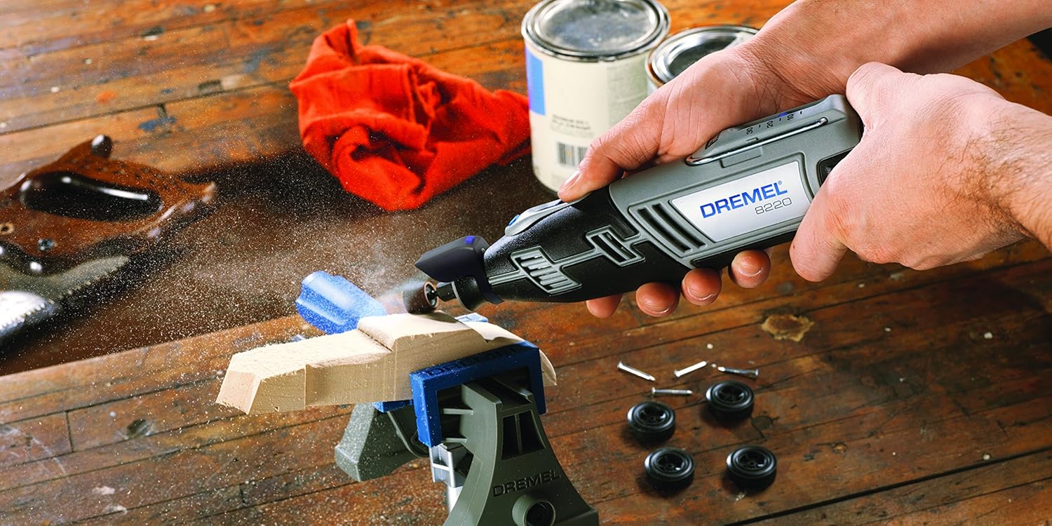 Thumbnail 3 de Lampe LED Dremel LM1 : éclairage de précision pour outils multifonctions