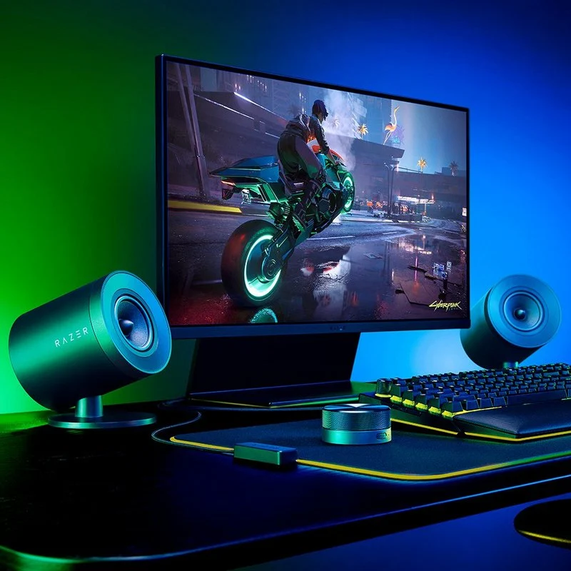 Thumbnail 1 de Razer Nommo V2 Pro: Altavoces gaming 2.1 con subwoofer inalámbrico para una experiencia envolvente