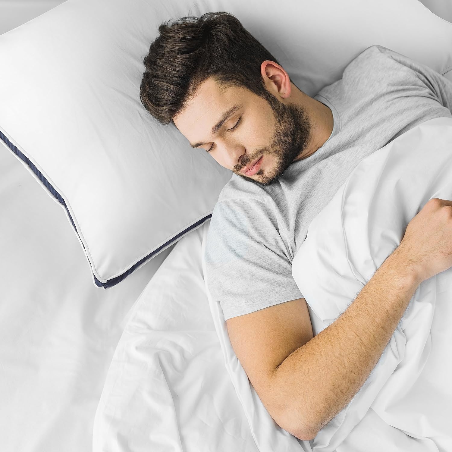 Detalle de Utopia Bedding Cuscini Letto (Set di 2) 40x70 cm – Morbidi cuscini con fibra 3D, tessuto spazzolato blu navy