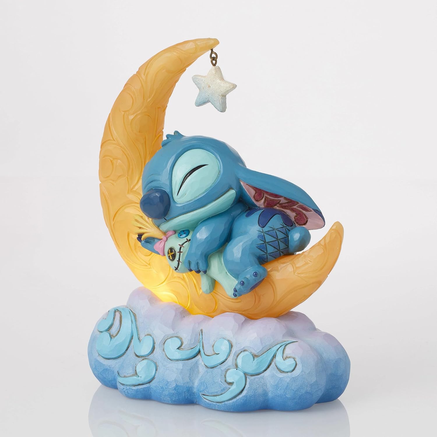 Detalle de Disney Traditions Figurine de Lune Lumineuse Stitch et Scrump – édition Jim Shore