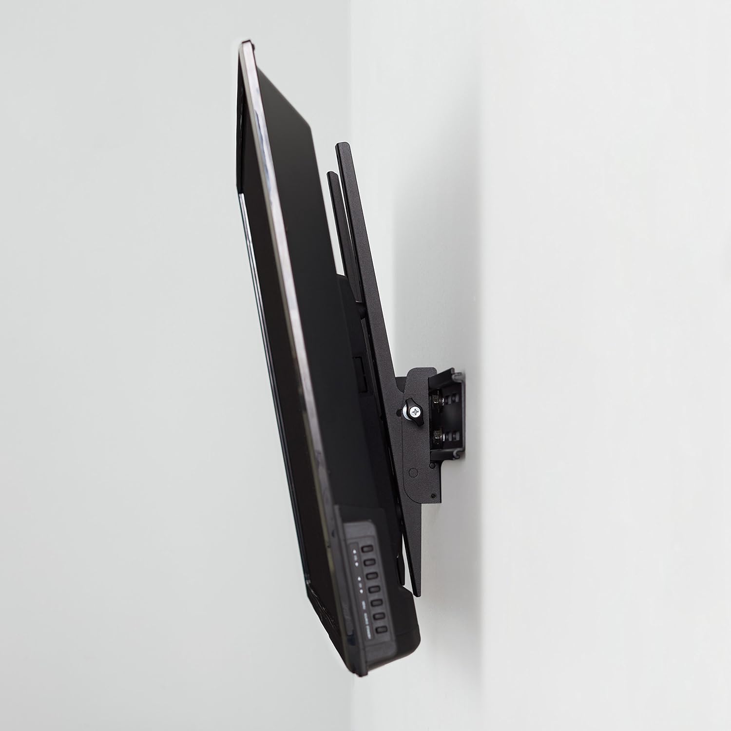 Detalle 2 de Amazonベーシック チルト式テレビ壁掛け金具 37〜80型対応・VESA 200×100〜600×400mm