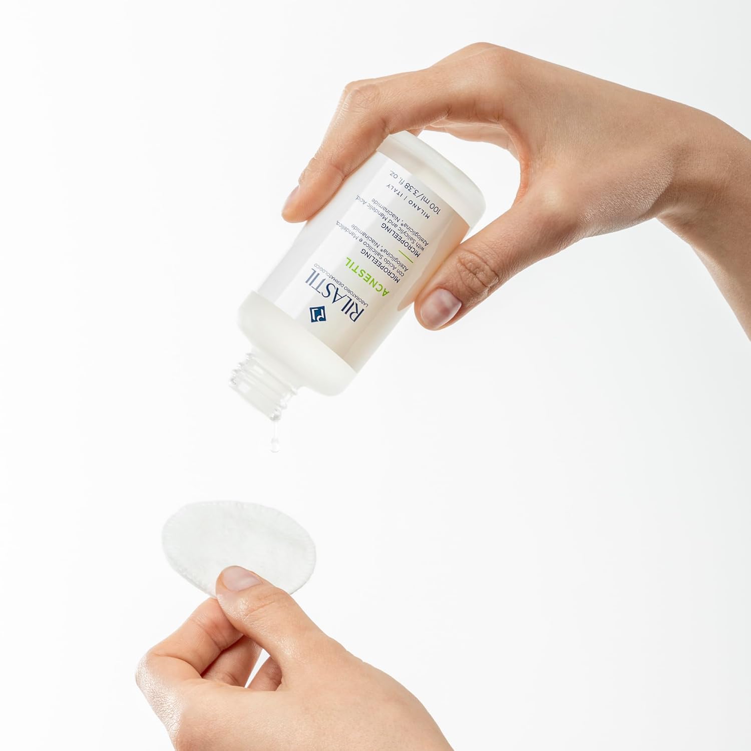 Thumbnail 2 de Rilastil Acnestil Micropeeling mit Salicylsäure – intensives Gesichtspeeling gegen Hautunreinheiten (100 ml)