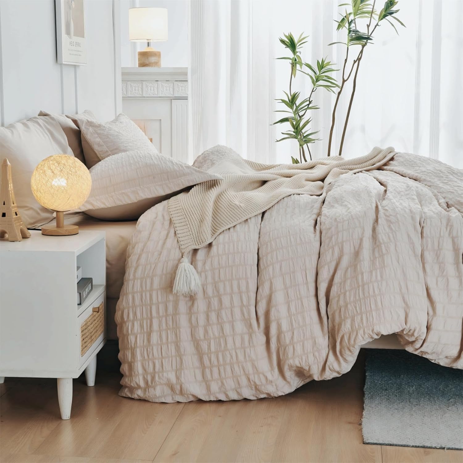 Thumbnail 4 de HYMOKEGE Beige Queen Duvet Cover Set (3-Piece) — Seersucker Microfiber with Zipper & 8 Corner Ties