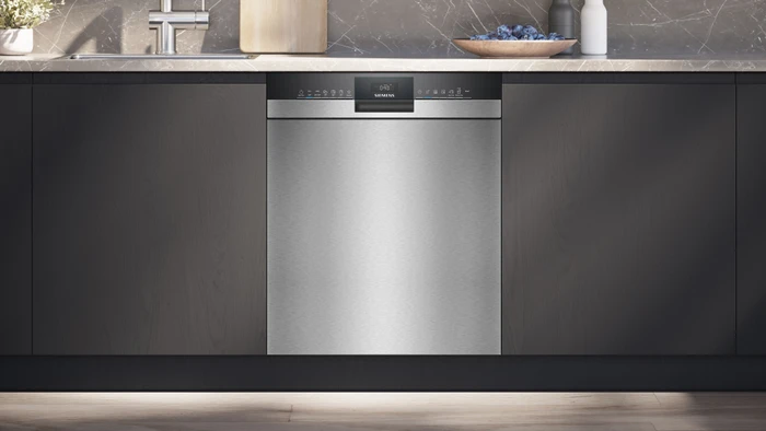 Detalle de Siemens SN43ES22CE Unterbauspülmaschine – kompakt, zuverlässig und mit schnellerer Reinigung