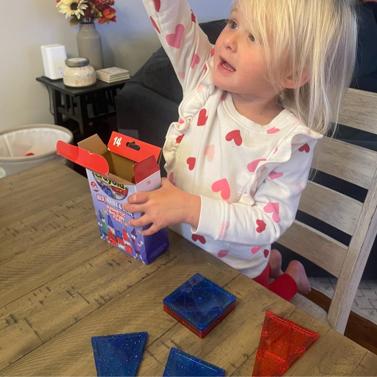 Thumbnail 4 de CreateOn Crayola Red, White & Blue Magnetic Tiles 14pc Building Set for Kids (Ages 3+)