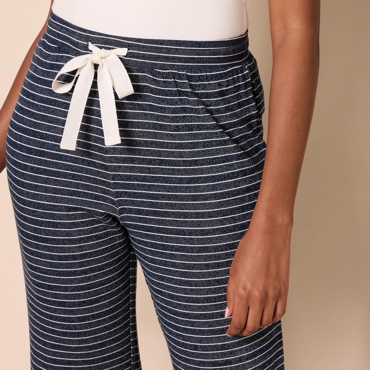 Thumbnail 3 de Amazon Essentials Damen leichte Frottee-Pyjamahose mit Kordelzug – bequemer Relax-Schnitt