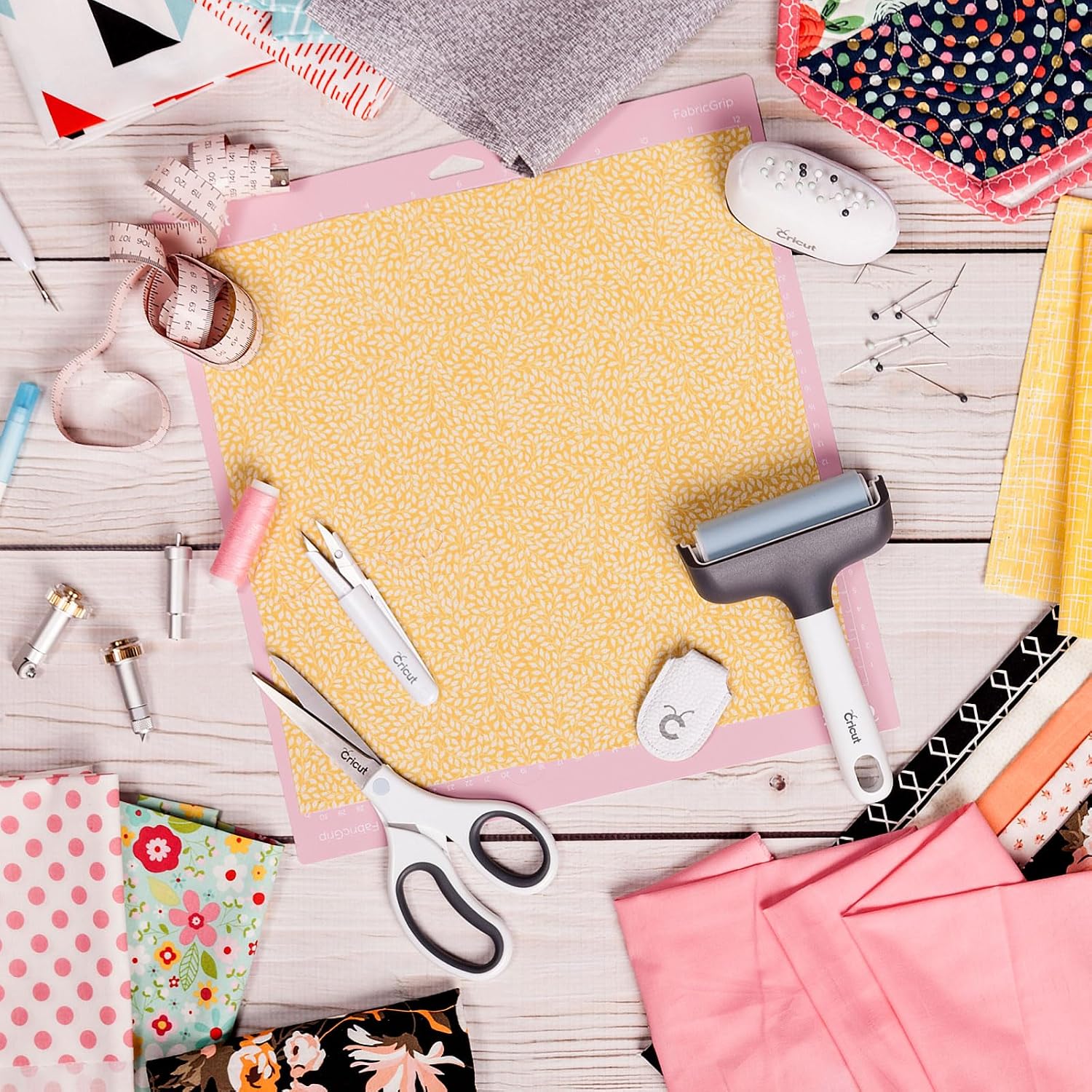 Detalle de Cricut Fabric Grip Mat 布用カッティングマット 30.5cm×30.5cm 2枚セット Maker・Explore対応