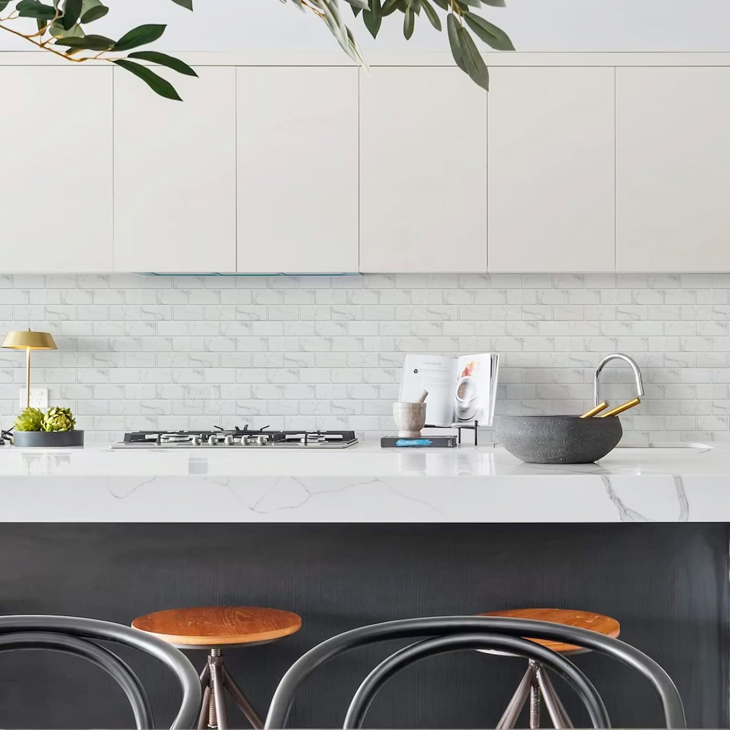 Detalle de Fantasnight White Tile Stickers: Peel-and-Stick Vinyl Tiles for Quick Bathroom and Kitchen Makeovers