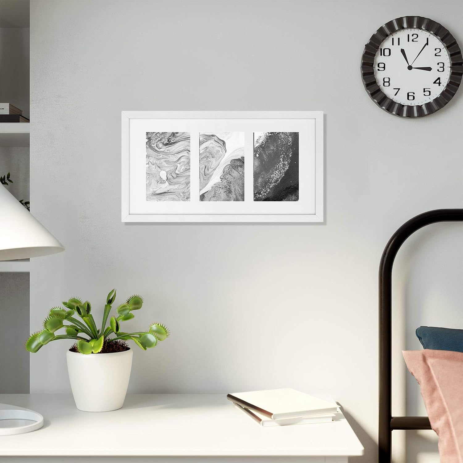 Detalle de SONGMICS KAVI RPF006W01 – biała ramka na 3 zdjęcia 10 × 15 cm