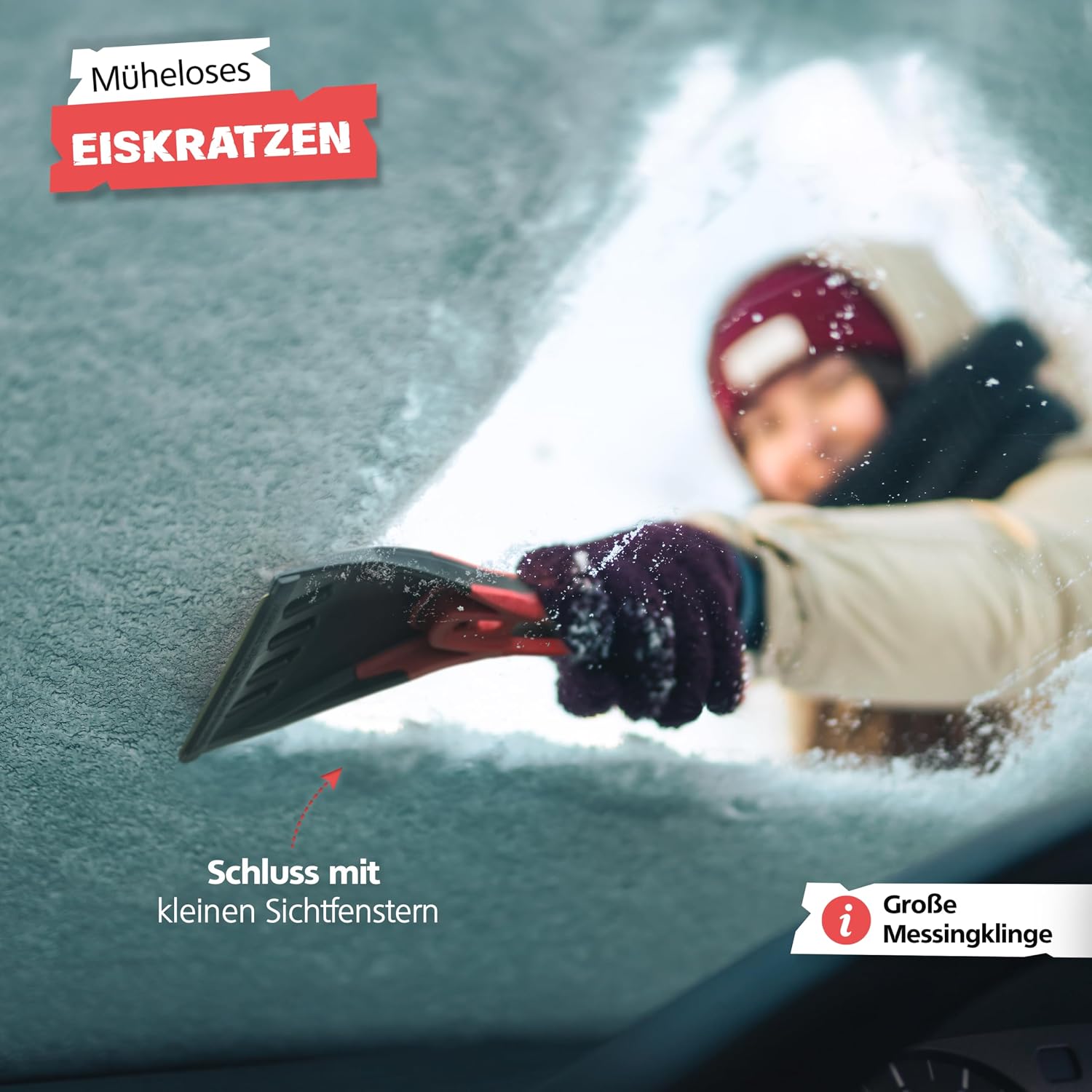 Detalle de SPRINGER ZX2000 isskrapa med mässingsblad, fyra isbrytare och halkfritt grepp