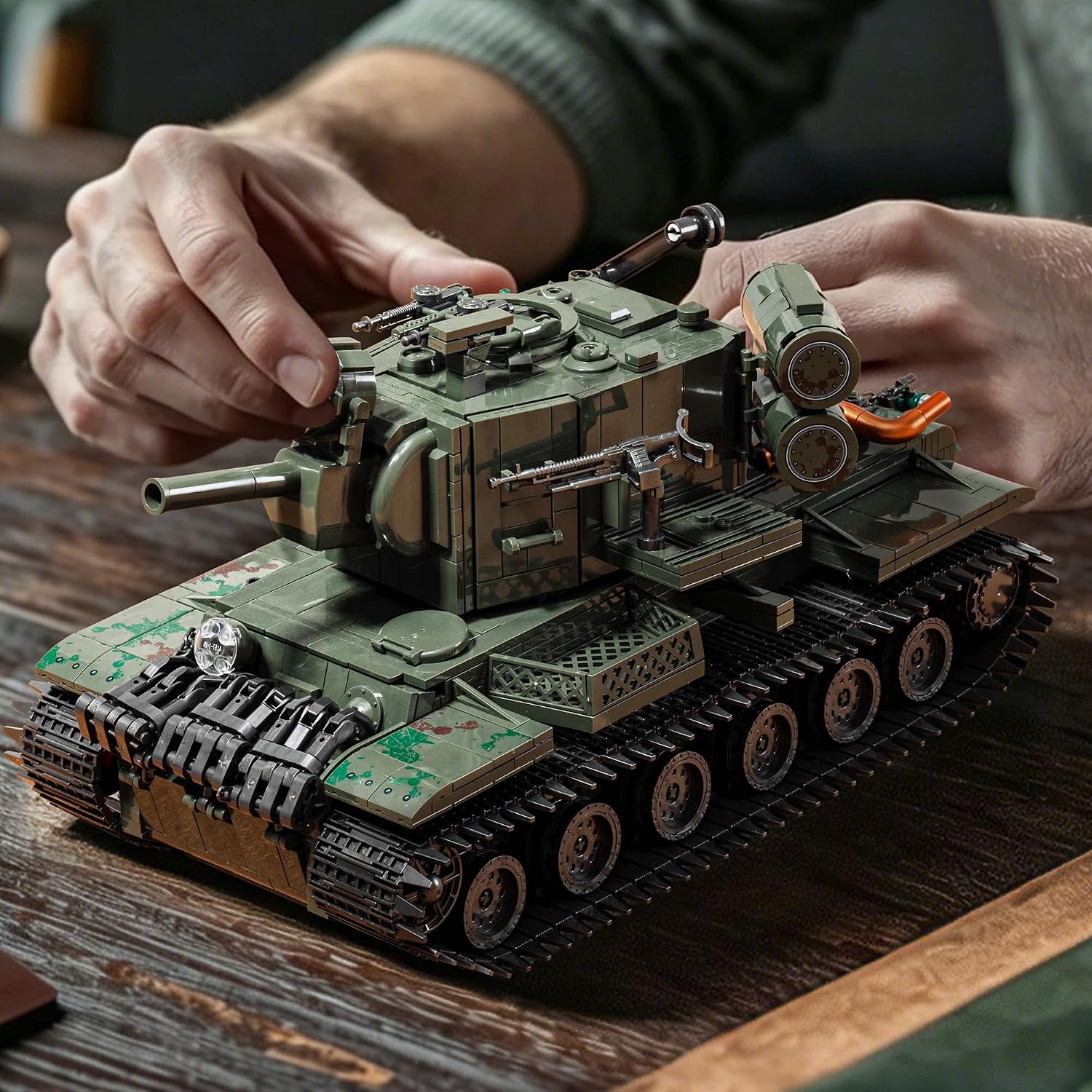 Detalle de Tank Building Set, KV-2 Model