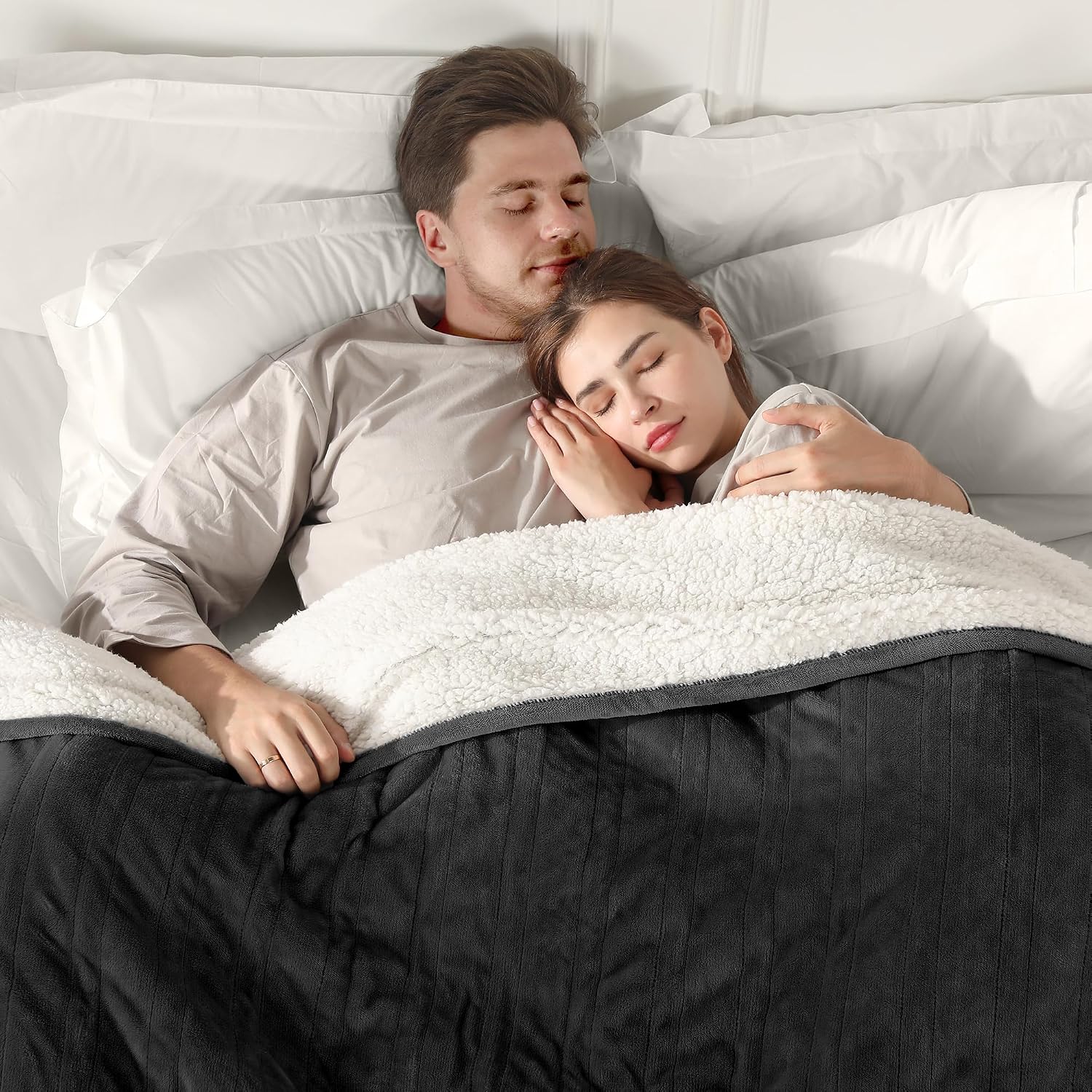 Detalle de ESTINGO King Electric Blanket, 100 x 90 Inches, Dual Control Sherpa