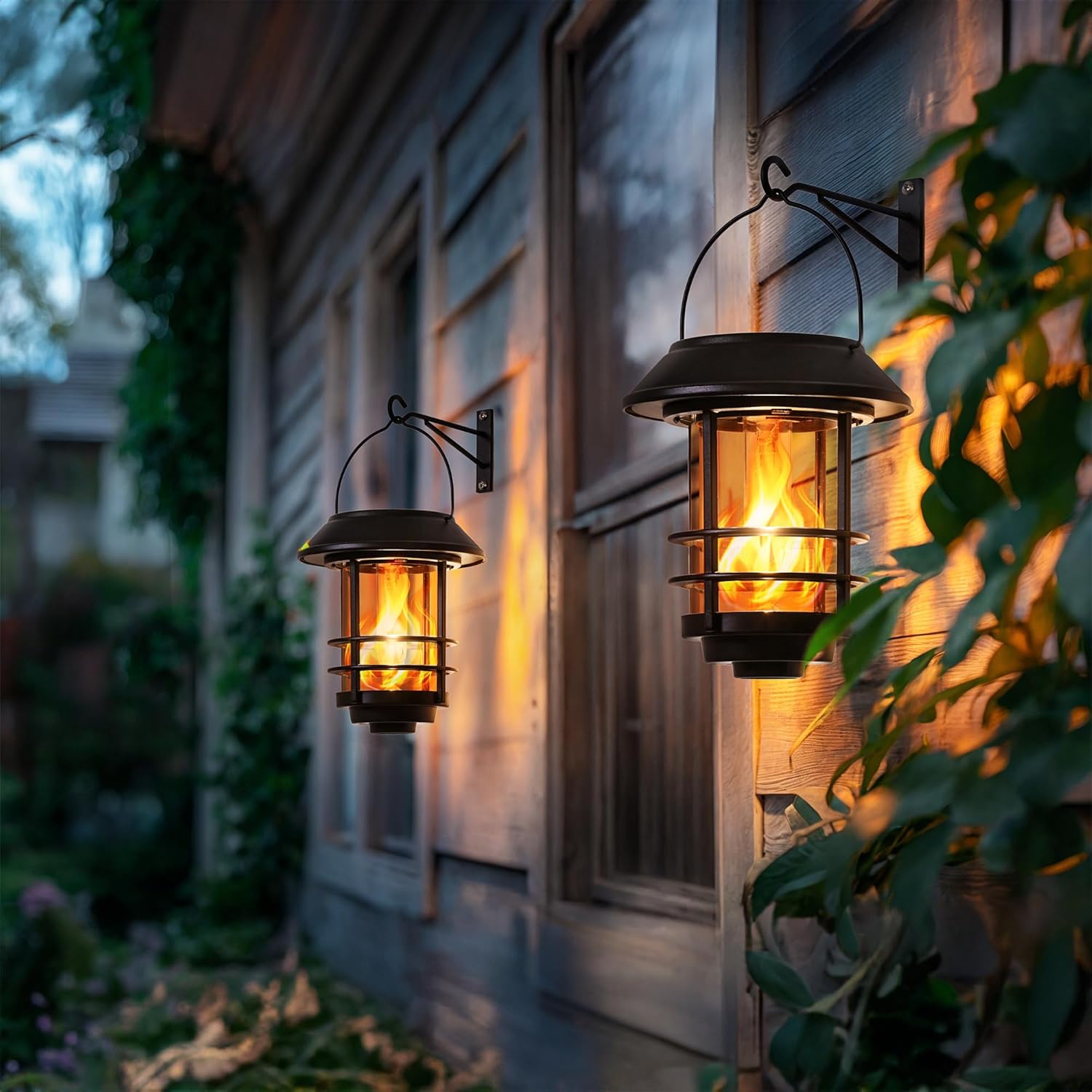 Detalle de Otdair Solar Lanterns Outdoor Waterproof (2-Pack) with Flickering Flames Wall & Hanging Garden Decor