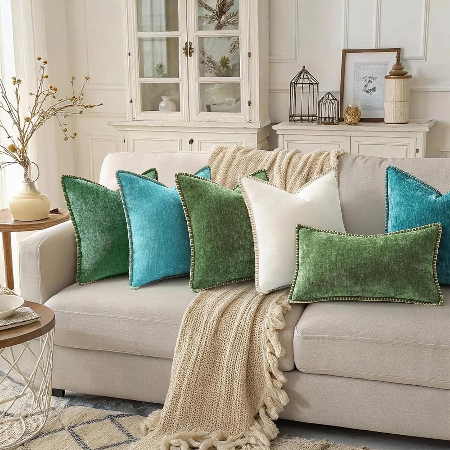 Detalle de decorUhome Fall Chenille 18x18 Throw Pillow Covers (Set of 2) in Forest Green
