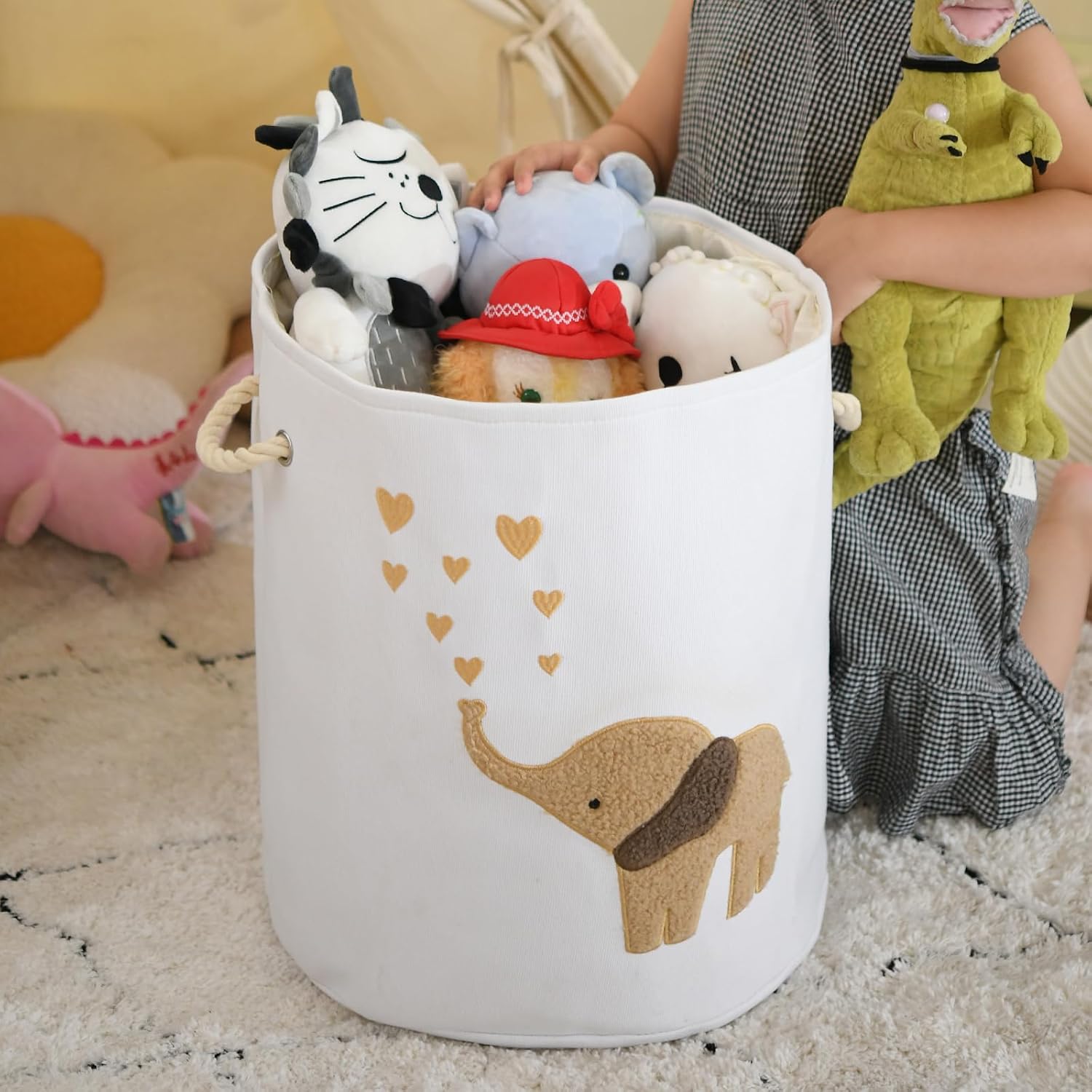 Detalle de INough Baby Laundry Basket Hamper (Canvas, 58L) with Elephant Embroidery & Drawstring Closure