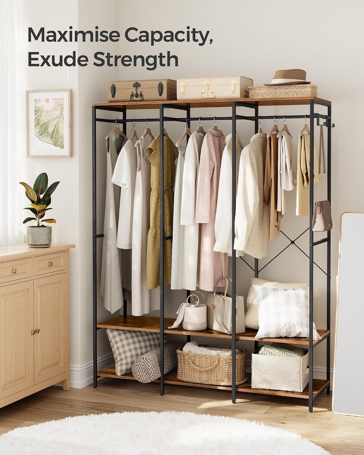 Detalle 2 de SONGMICS RGR005B01 Clothes Rail with Shelves, 141 x 40 x 180 cm
