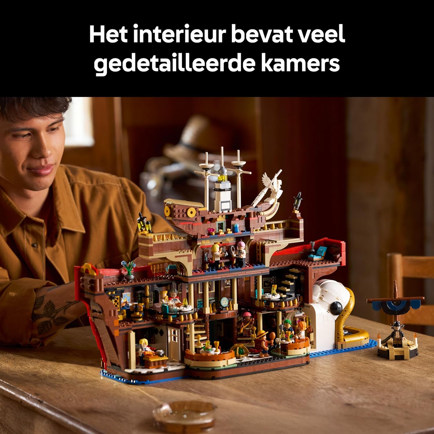 Detalle de LEGO ONE PIECE 75640 Het drijvende restaurant Baratie bouwset met 10 minifiguren