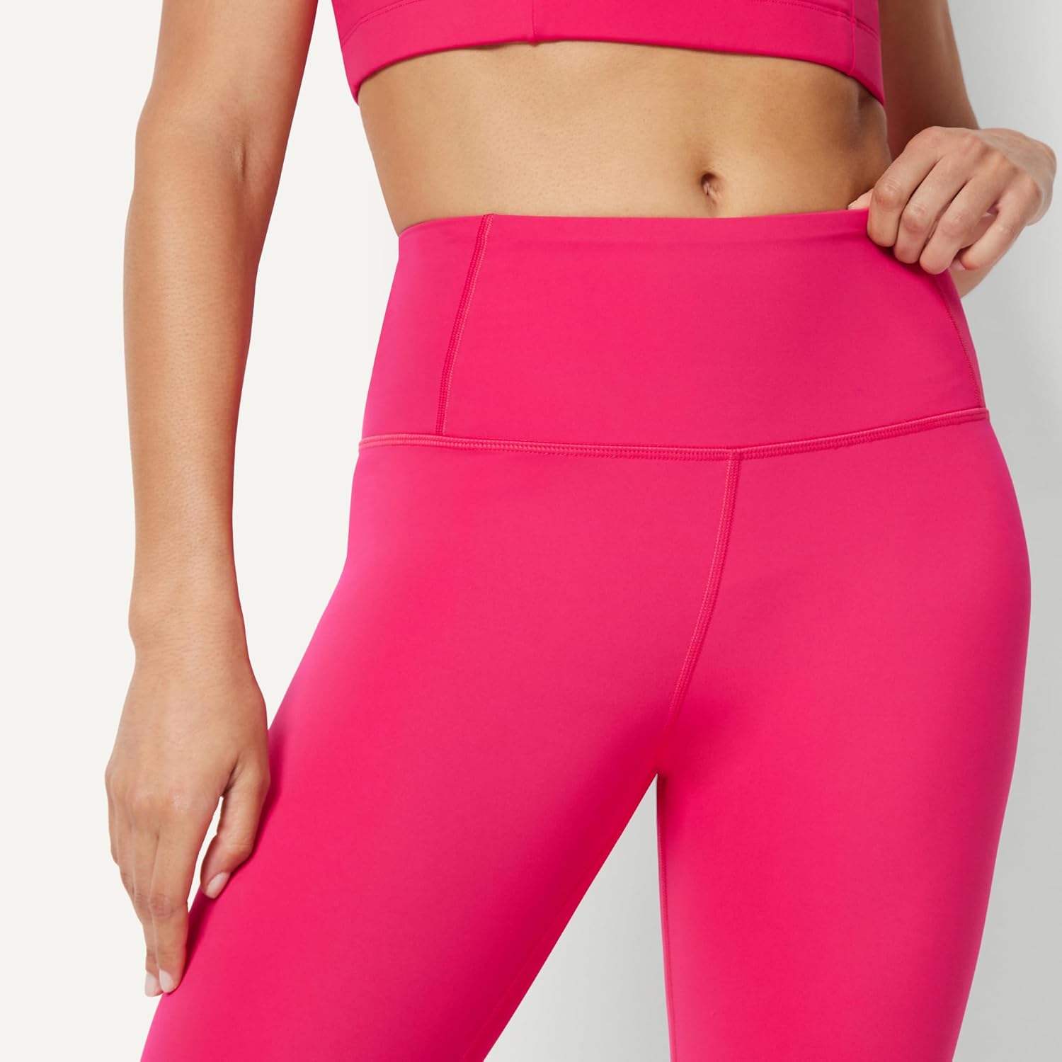Detalle de Amazon Essentials Damen Power Sculpt Leggings mit hohem Bund 7/8-Länge – Innennahtlänge 63,5 cm