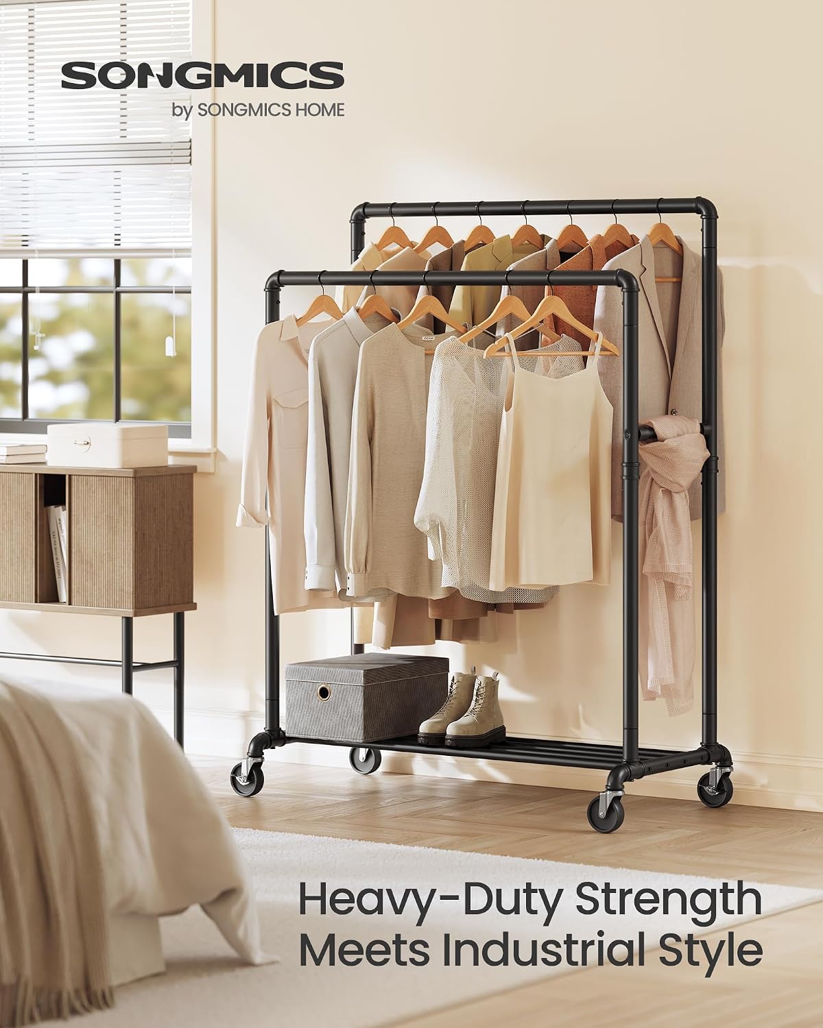 Detalle 2 de SONGMICS HSR60B Clothes Rail on Wheels, 110 kg Capacity, Double Rails