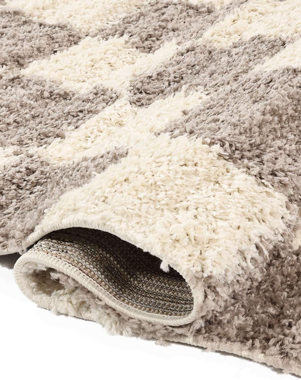 Detalle 1 de RugVista Chessie tapijt 140 x 200 cm, greige/offwhite, middelhoge pool