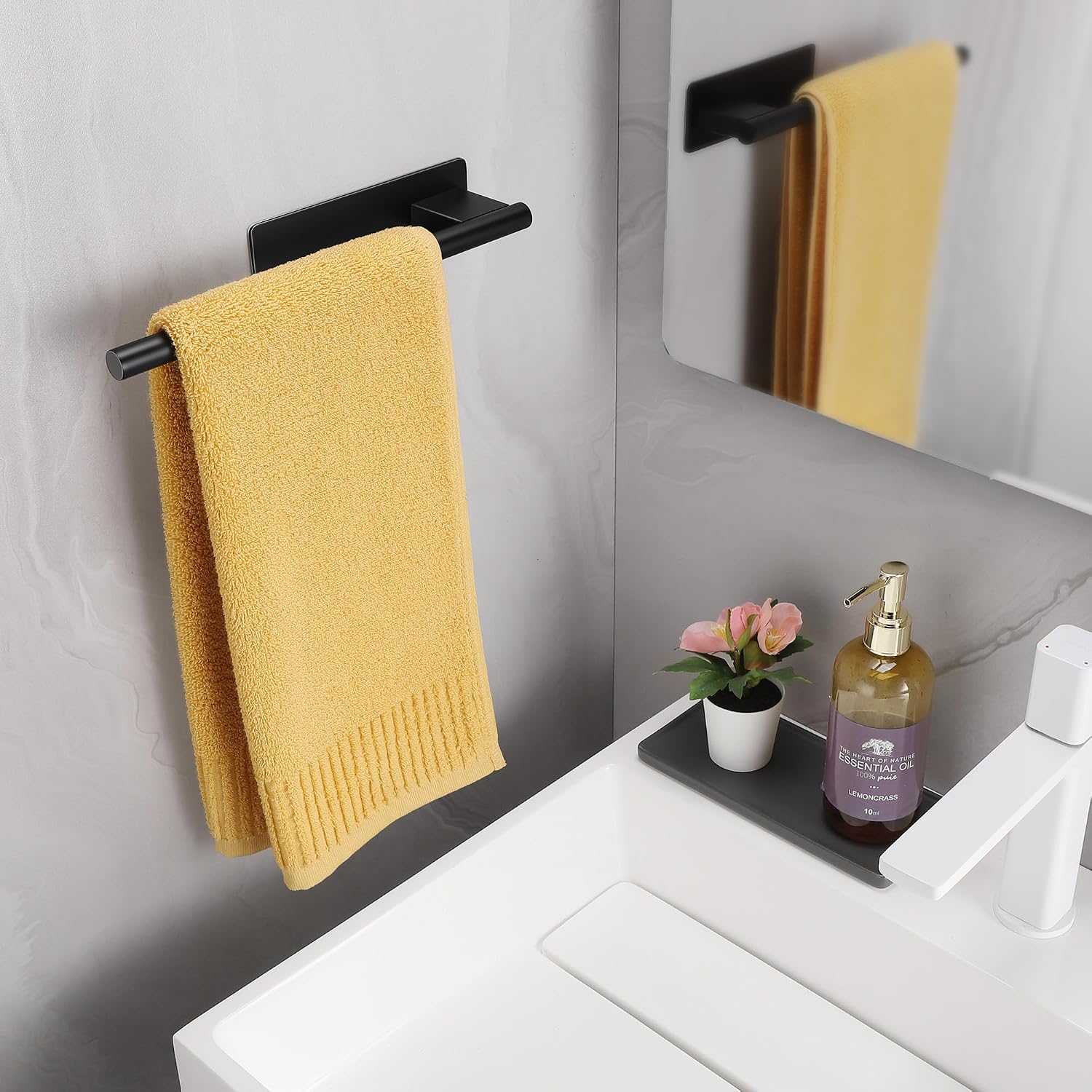Detalle 2 de ALΟCEO ALOCEO towel rail 28 cm matte black